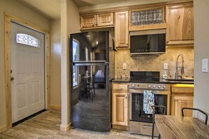 Apartment (1 Bedroom) | Interior