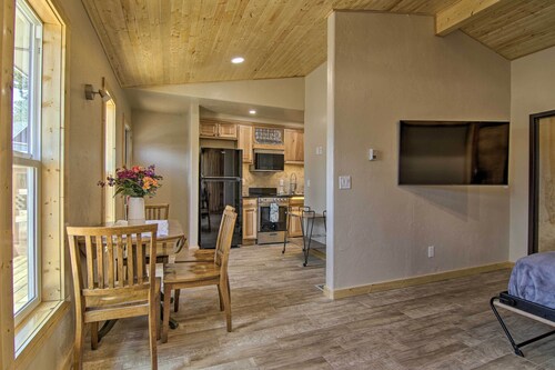 Mountain Cabin, Walk to Dining/memorial Park!