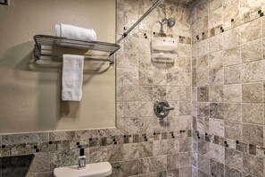 Apartment (1 Bedroom) | Interior - Mountain Cabin, Walk to Dining/memorial Park! (Woodland Park)