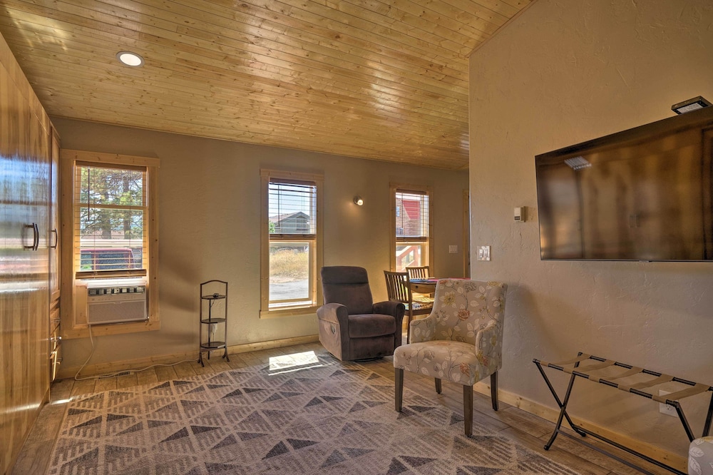 Mountain Cabin, Walk to Dining/memorial Park!
