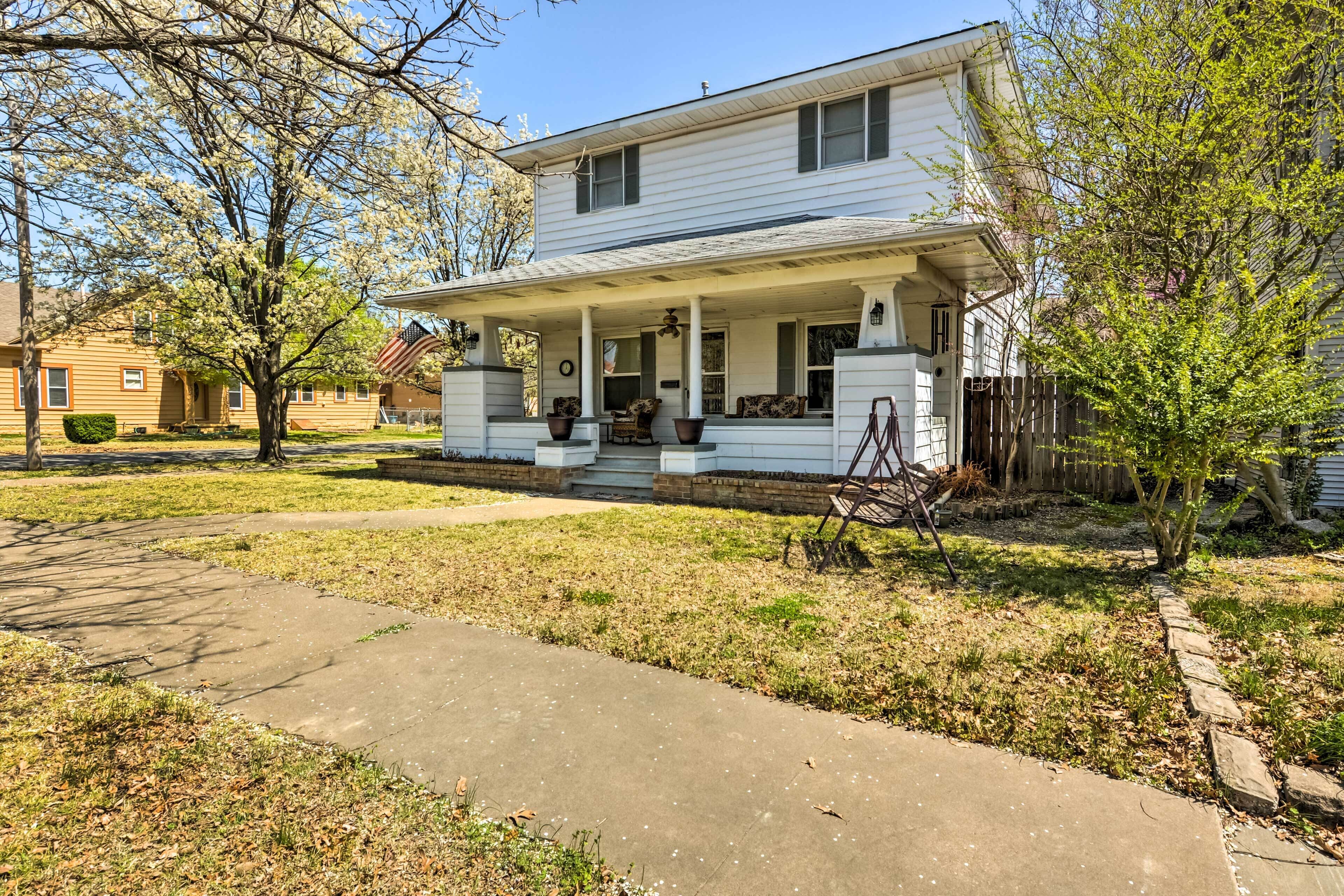 Charming Craftsman Home in Downtown Bartlesville!