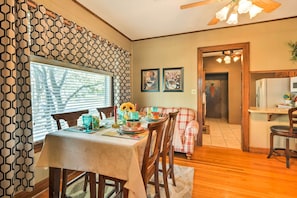 House (4 Bedrooms) | Interior