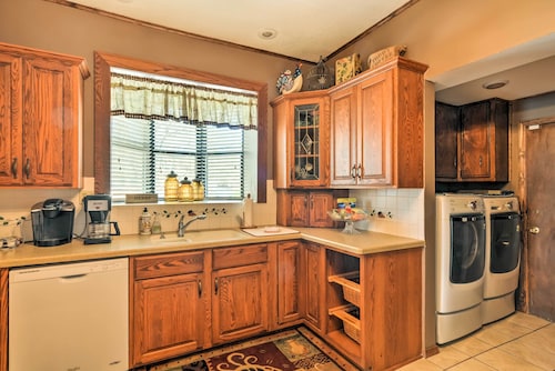 Charming Craftsman Home in Downtown Bartlesville!