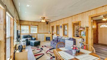 Apartment (0 Bedroom) | Interior