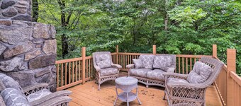 Furnished Deck + Home Gym: Bakersville Retreat!