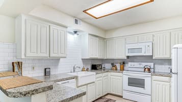 Apartamento (3 Bedrooms) | Parte interna