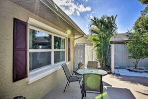 Apartment (0 Bedroom) | Interior