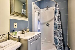 Apartment (0 Bedroom) | Interior - 8 Mi to Universal: Orlando Studio w/ Fire Pit! (Orlando)