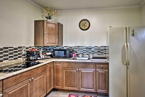 Apartment (0 Bedroom) | Interior