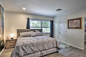 Apartment (0 Bedroom) | Interior