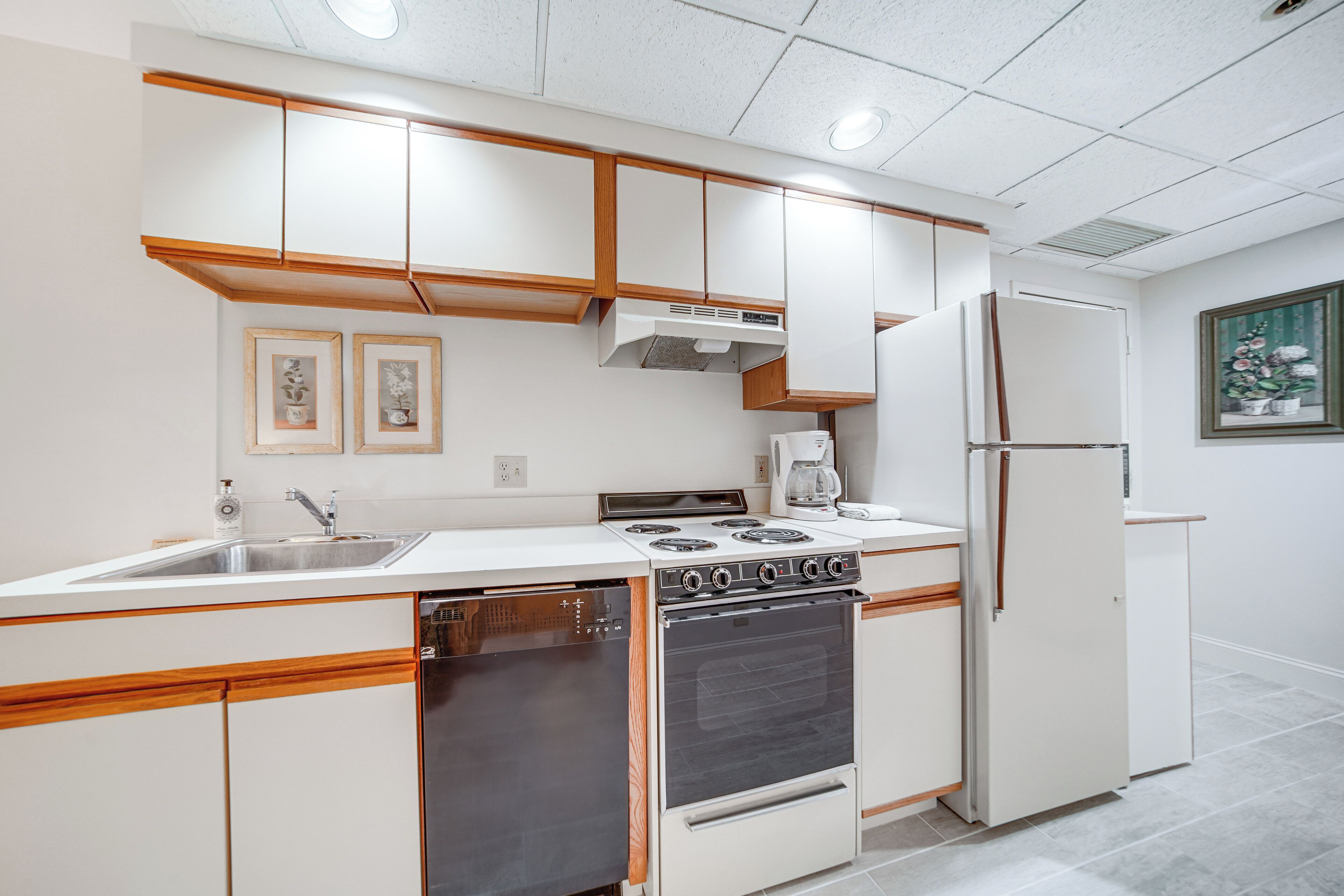 Apartment (0 Bedroom) | Interior