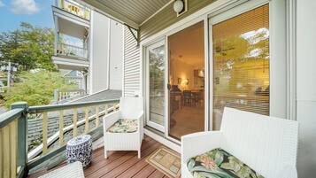 Apartment (0 Bedroom) | Interior