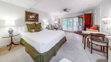 Apartment (0 Bedroom) | Desk, laptop workspace, bed sheets