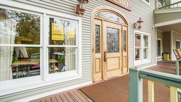 Apartment (0 Bedroom) | Interior