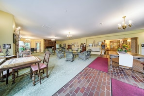 Apartment (0 Bedroom) | Interior - Experience Chautauqua! Newly Renovated Studio (Mayville)