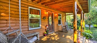 포치 & 파이어 핏: 스모키스의 러스틱 로그 캐빈!