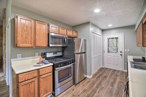 Cottage (2 Bedrooms) | Interior