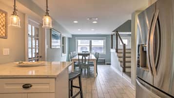 Casa (Multiple Bedrooms) | Interior