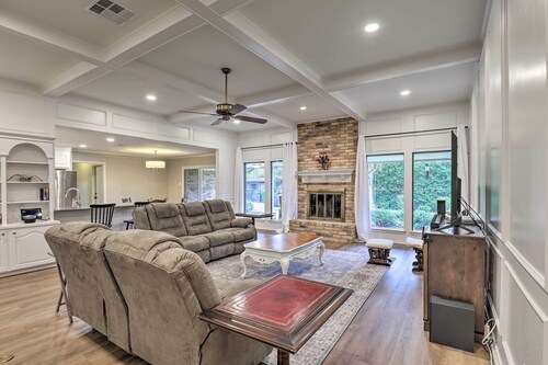 Spacious Waco Home ~ 9 Mi to Magnolia Market