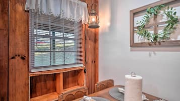 House (1 Bedroom) | Interior