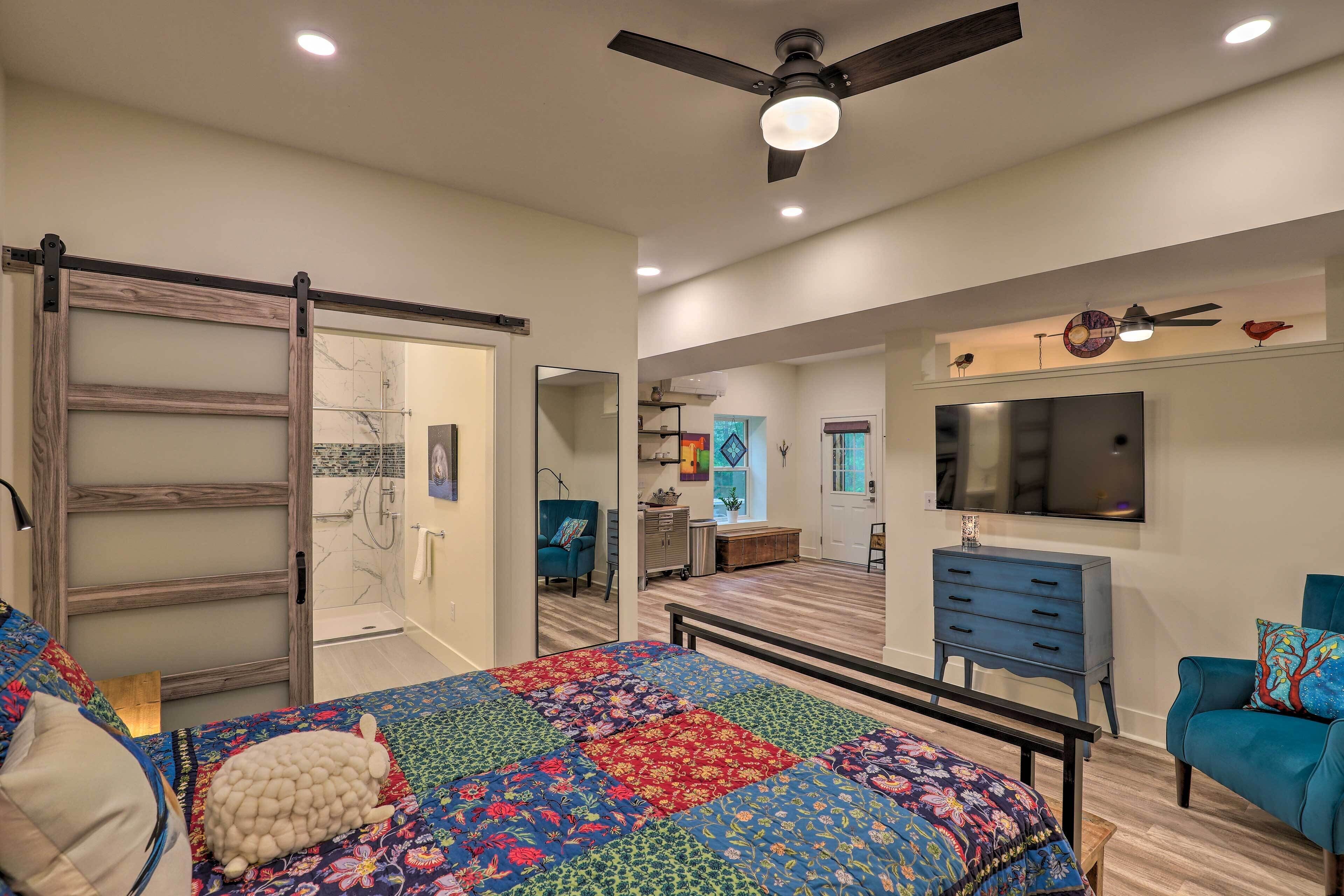 Apartment (0 Bedroom) | Interior