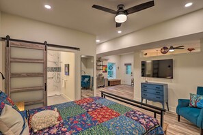 Apartment (0 Bedroom) | Interior