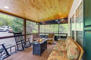 House (5 Bedrooms) | Interior - 9 Mi to Sugar Mountain! Family Cabin w/ Fire Pit (Newland)