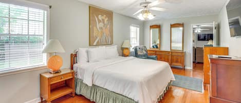 House (4 Bedrooms) | Interior