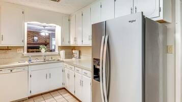 Rumah (4 Bedrooms) | Interior