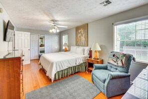 House (4 Bedrooms) | Interior - Spacious Downtown Montgomery Home w/ Yard, Patio! (Montgomery)