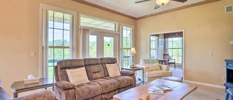 House (4 Bedrooms) | Interior