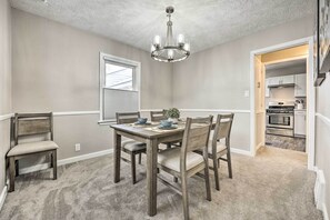 House (3 Bedrooms) | Interior