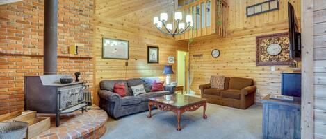 House (3 Bedrooms) | Interior