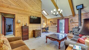 House (3 Bedrooms) | Front of property