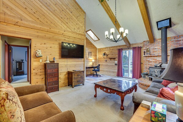 House (3 Bedrooms) | Front of property