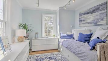 Cottage (2 Bedrooms) | Interior