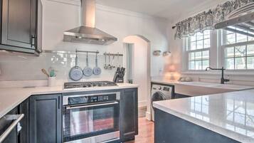 Cottage (2 Bedrooms) | Interior