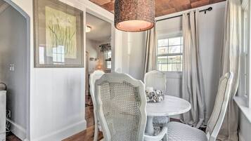 Cottage (2 Bedrooms) | Interior