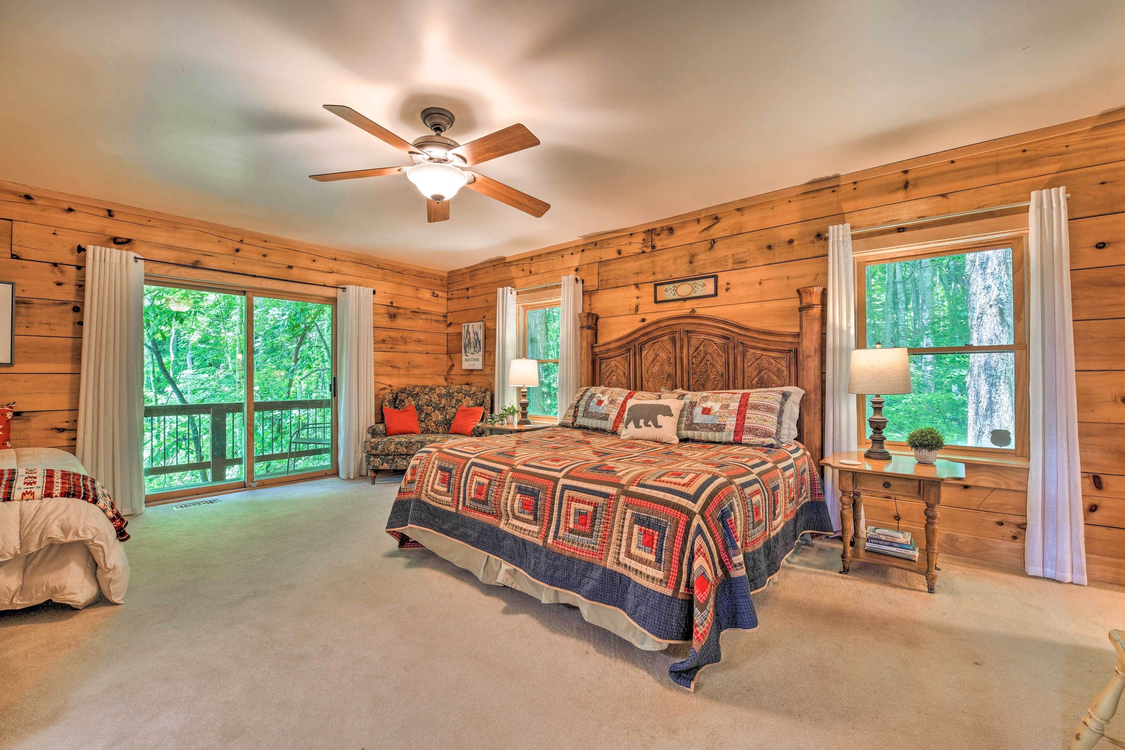 Luxe Cataloochee Cabin w/ Epic Mountain Views!