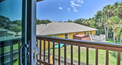 New Smyrna Beach Townhome, Walk to Bay Access!