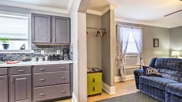 Apartment (0 Bedroom) | Interior
