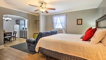 Apartment (0 Bedroom) | Interior