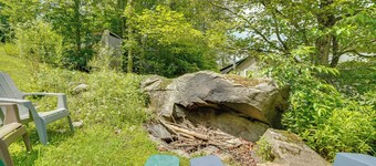 Londonderry Retreat ~ 3 Mi to Lowell Lake!
