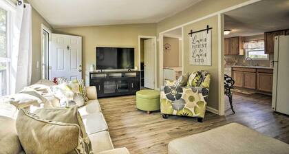 Cozy House w/ Huge Yard ~ 16 Mi to Fort Bragg