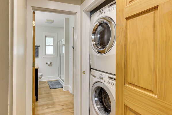 Interior - Downtown Brevard Home: Walk to Bars & Breweries! (Brevard)