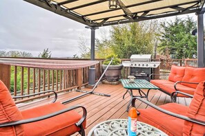 Interior - Sevierville Home: Lookout Deck, 10 Mi to Dollywood (Sevierville)