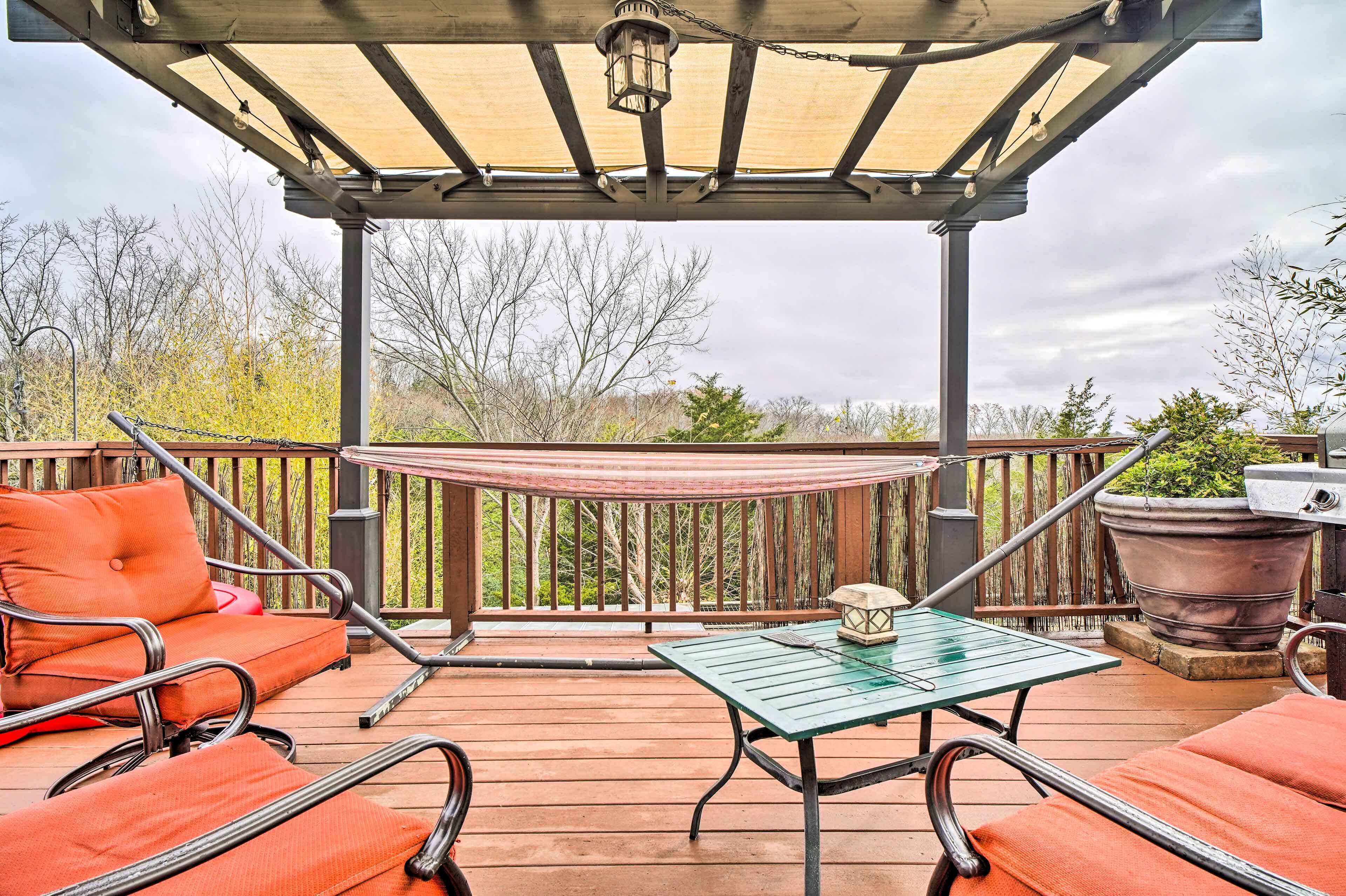 Sevierville Home w/ Patio, 10 Mi to Dollywood!