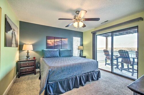 Lakefront Ozarks Condo By Golf & Restaurants!