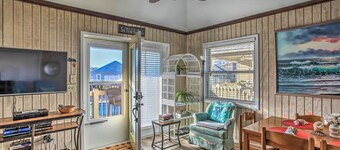 Walk to Beach: Dog-friendly Myrtle Beach Cottage!