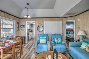 Cottage (2 Bedrooms) | Interior